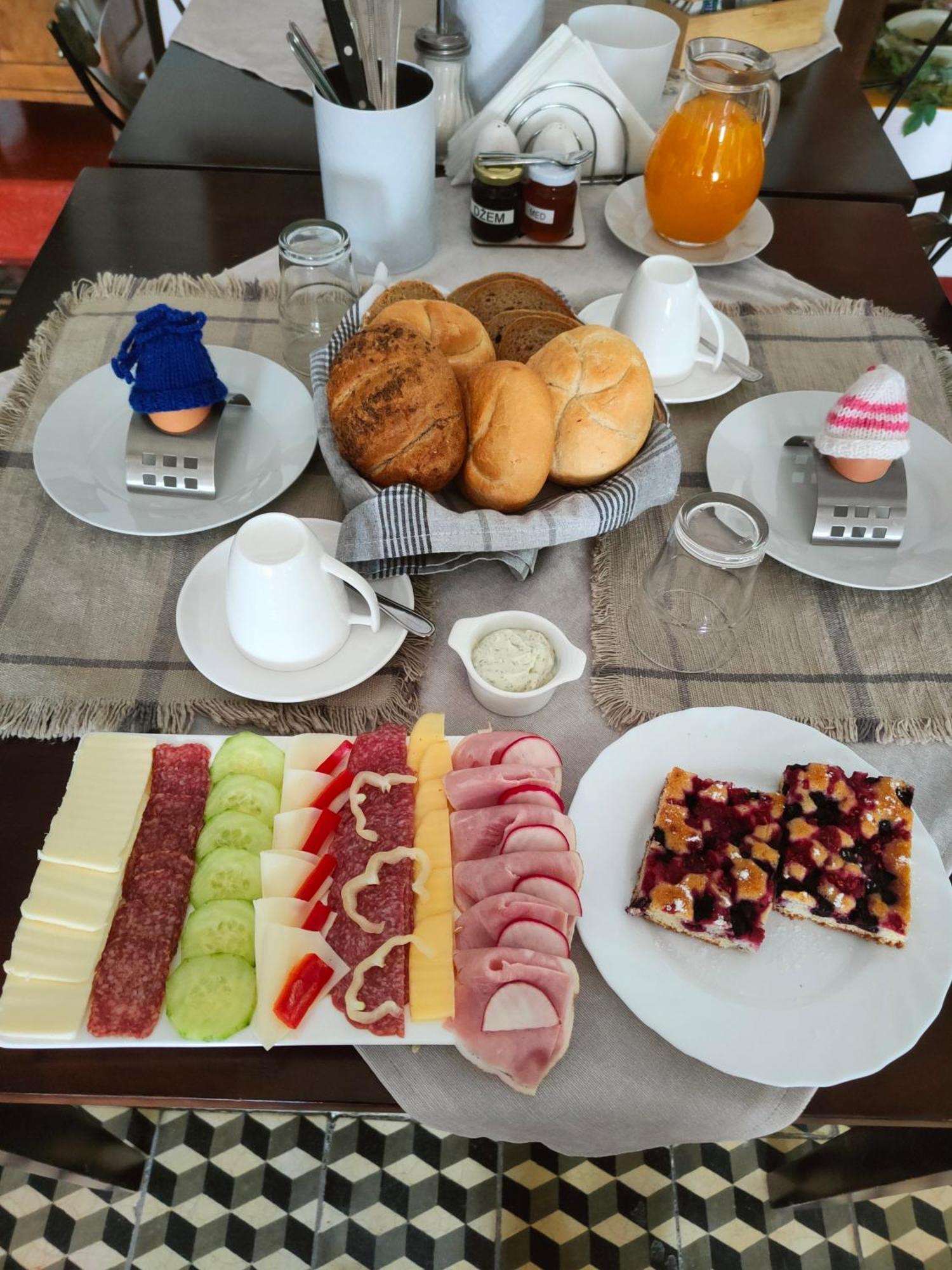 Bed And Breakfast Tvrz Velká Bukovina Extérieur photo