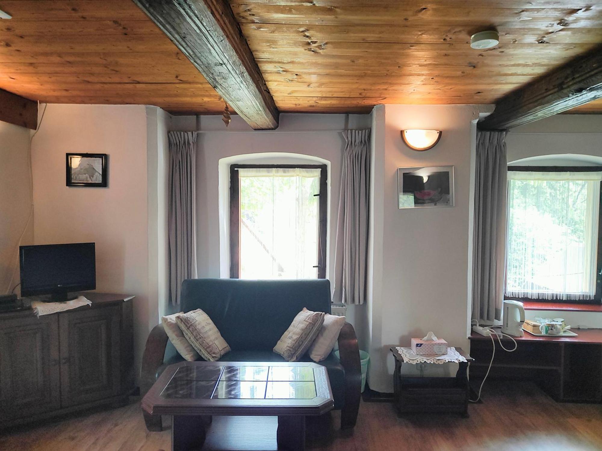 Bed And Breakfast Tvrz Velká Bukovina Extérieur photo