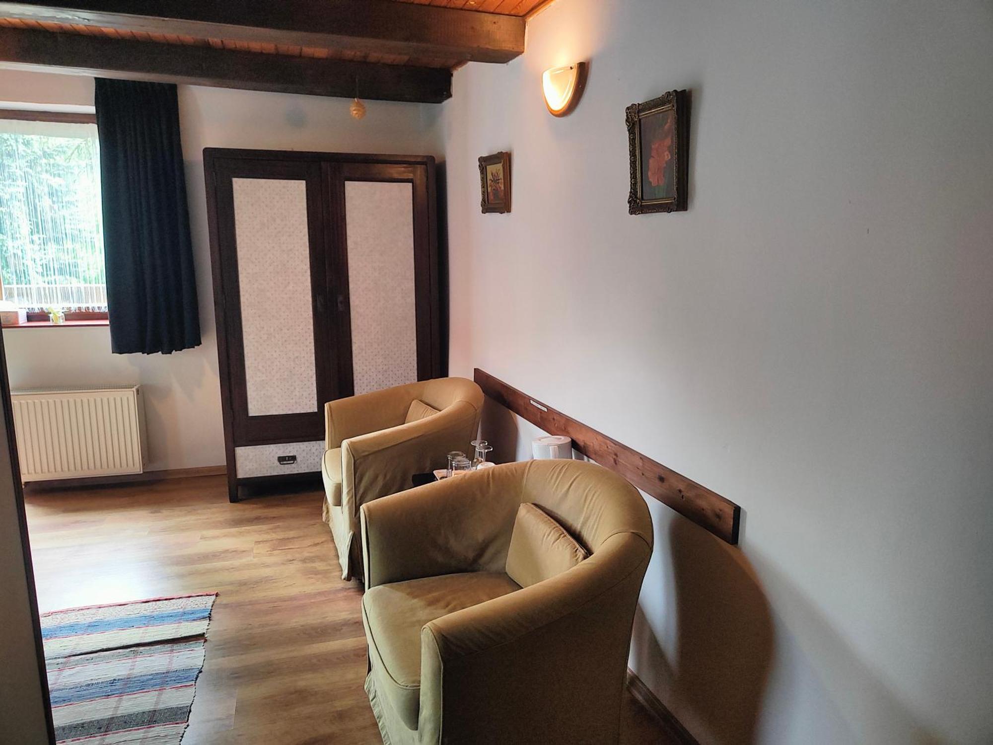Bed And Breakfast Tvrz Velká Bukovina Extérieur photo